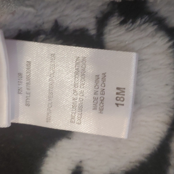 Mickey Hoodie with Ears - Picture 5 of 6